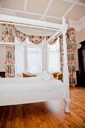 The Lairg Hotel, Edinburgh