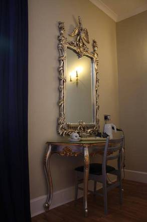 The Lairg Hotel, Edinburgh