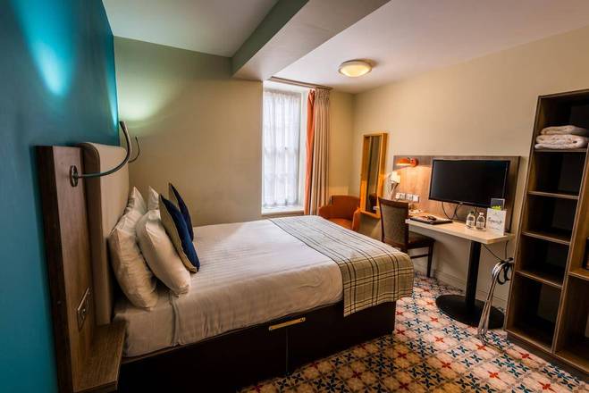 Cairn Hotel, Edinburgh