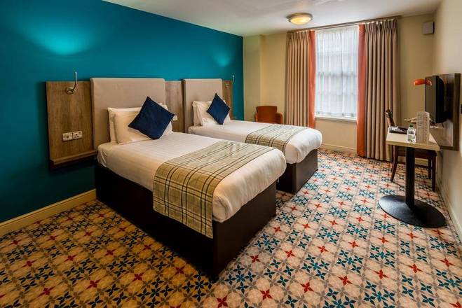 Cairn Hotel, Edinburgh