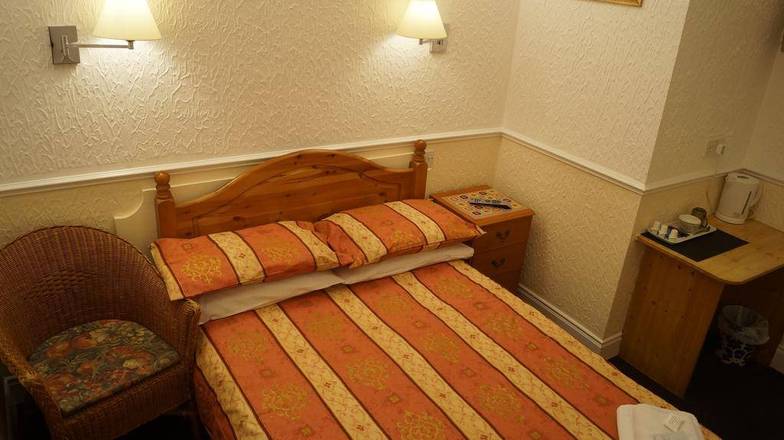 Hampton Court Guesthouse, Glasgow