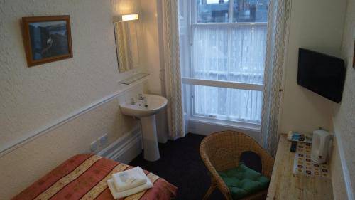 Hampton Court Guesthouse, Glasgow