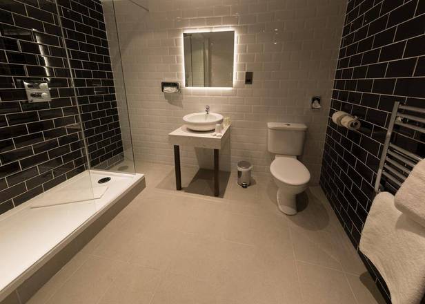 Cairn Hotel, Edinburgh