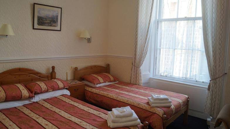 Hampton Court Guesthouse, Glasgow