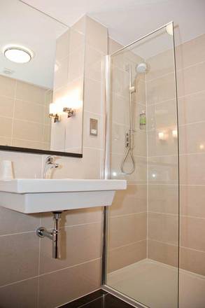 The Lairg Hotel, Edinburgh