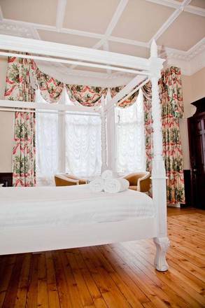 The Lairg Hotel, Edinburgh