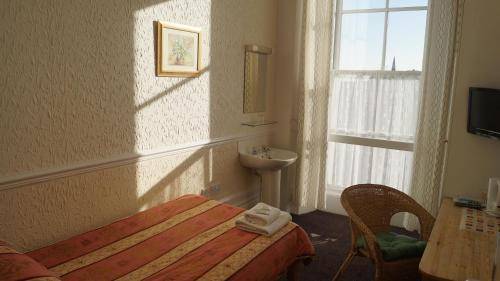 Hampton Court Guesthouse, Glasgow