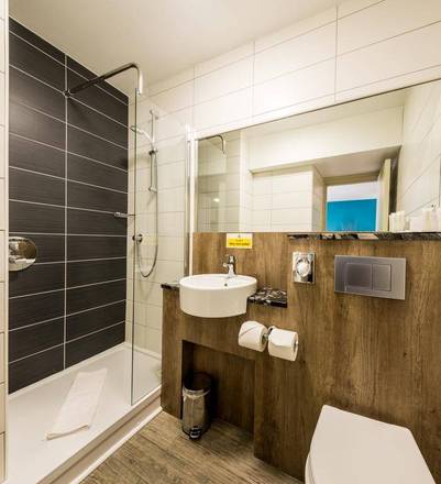 Cairn Hotel, Edinburgh