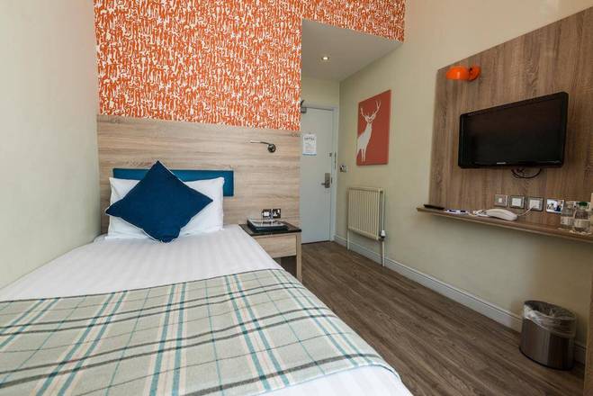 Cairn Hotel, Edinburgh