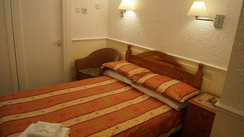 Hampton Court Guesthouse, Glasgow