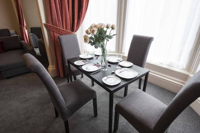 Ballantrae Hotel At The West End, Edinburgh