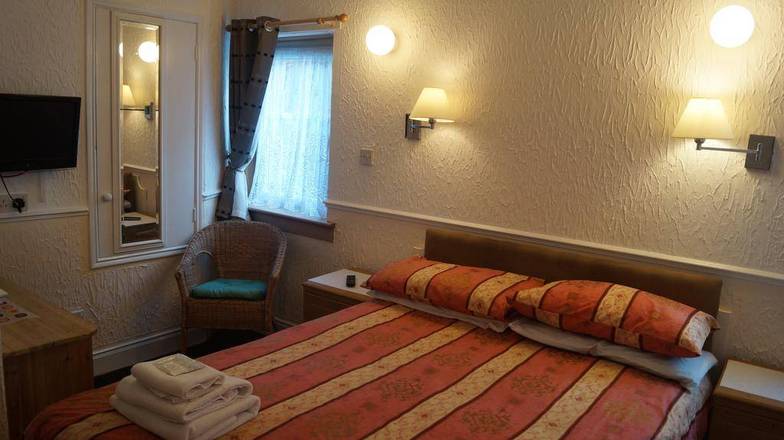Hampton Court Guesthouse, Glasgow