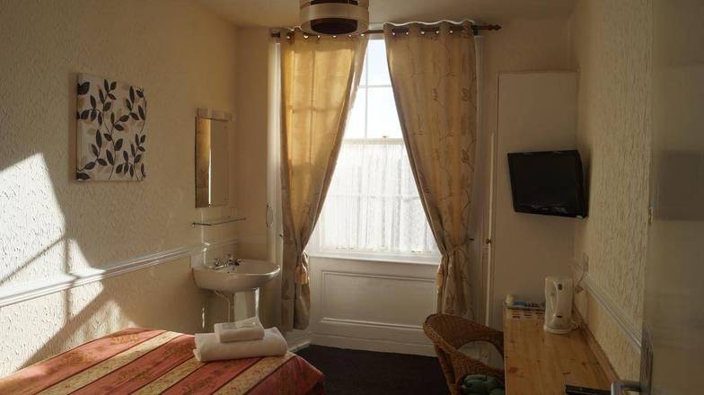 Hampton Court Guesthouse, Glasgow