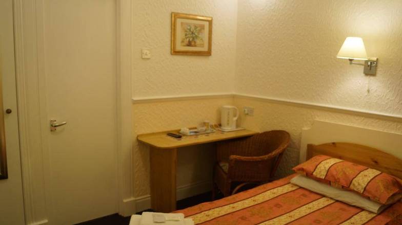 Hampton Court Guesthouse, Glasgow