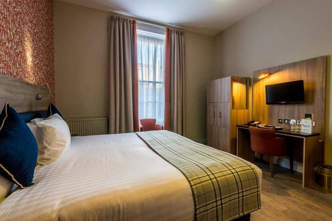 Cairn Hotel, Edinburgh