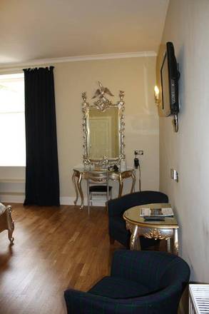 The Lairg Hotel, Edinburgh