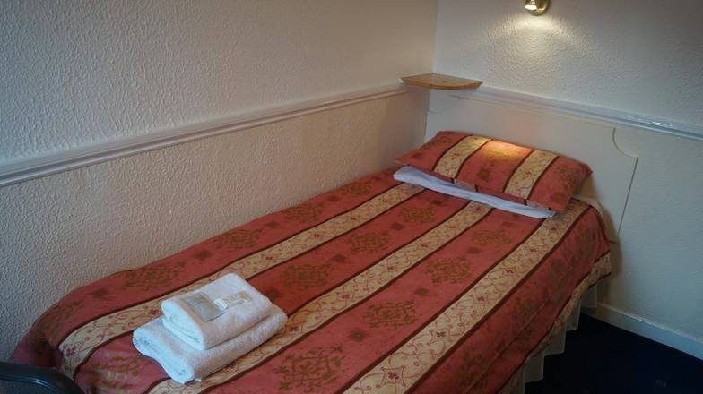 Hampton Court Guesthouse, Glasgow
