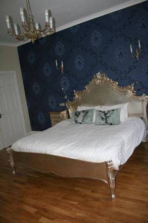 The Lairg Hotel, Edinburgh