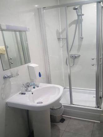McLays Guest House, Glasgow
