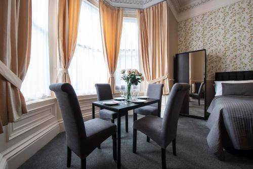 Ballantrae Hotel At The West End, Edinburgh