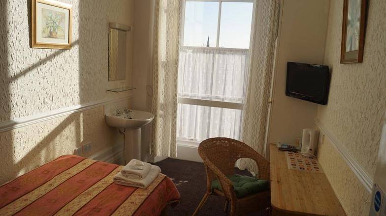 Hampton Court Guesthouse, Glasgow