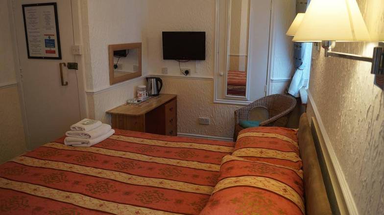 Hampton Court Guesthouse, Glasgow