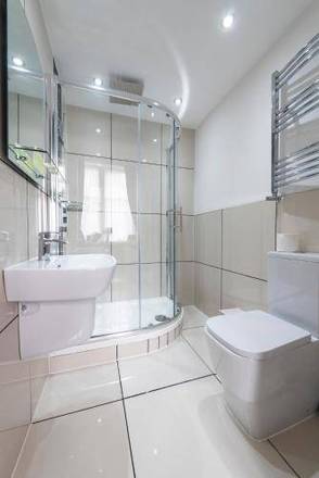 Ballantrae Hotel At The West End, Edinburgh