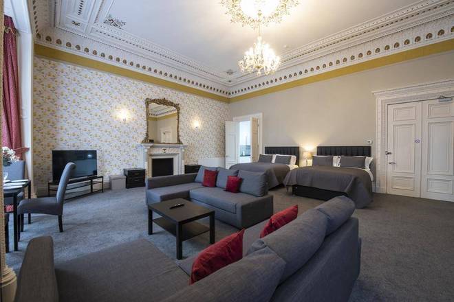 Ballantrae Hotel At The West End, Edinburgh