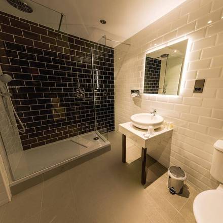 Cairn Hotel, Edinburgh